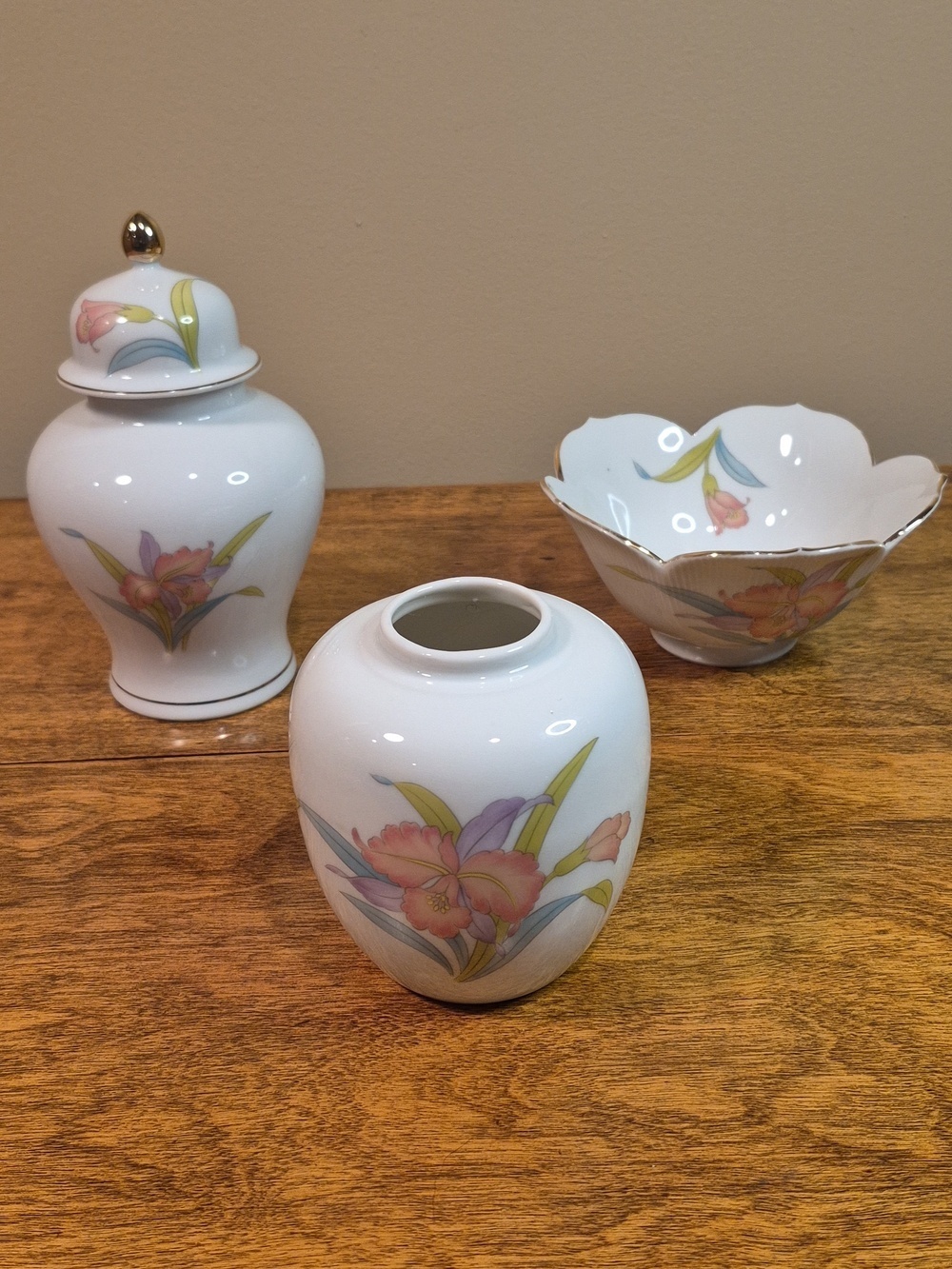 OTAGIRI Vintage 80s 'Orchid Mist' Floral Vase, Lidded Ginger Jar and Bowl Set